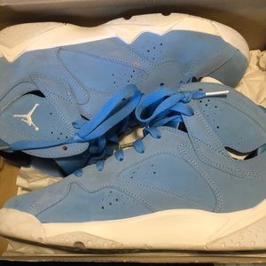 Jordan 7’s Pantone Blue